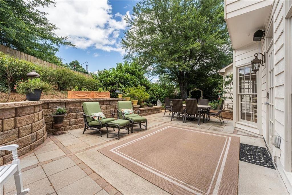280 Lirac Court