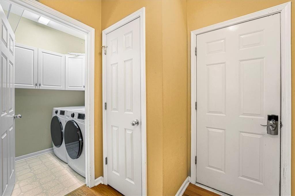 280 Lirac Court