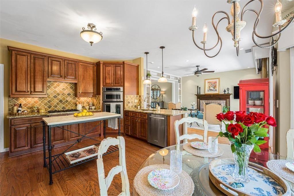 280 Lirac Court