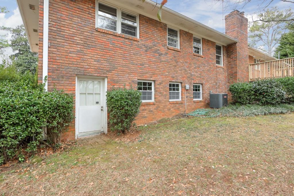 1055 Tuxedo Drive