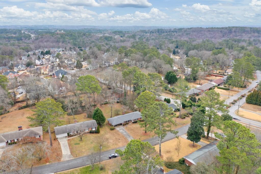 1055 Tuxedo Drive