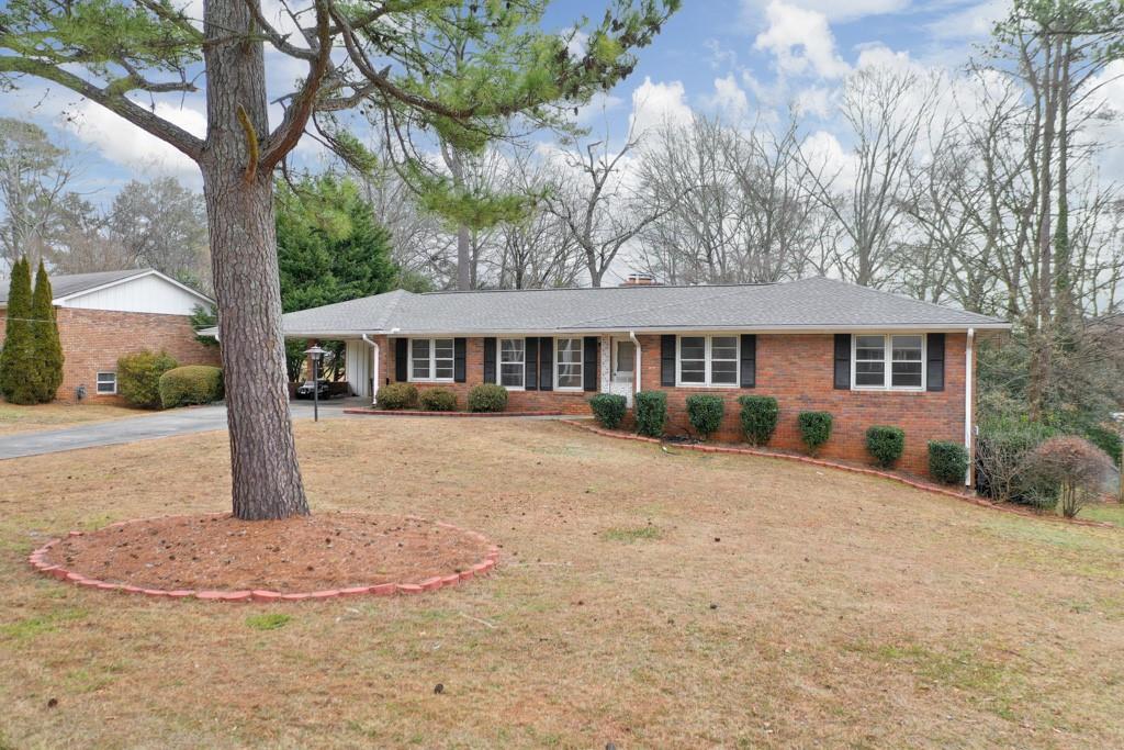 1055 Tuxedo Drive