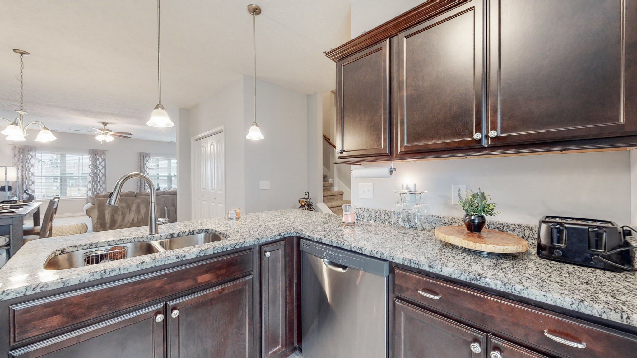 324 Jerry Butler Dr