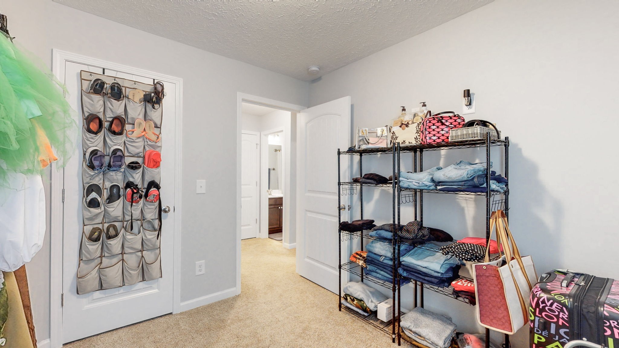 324 Jerry Butler Dr