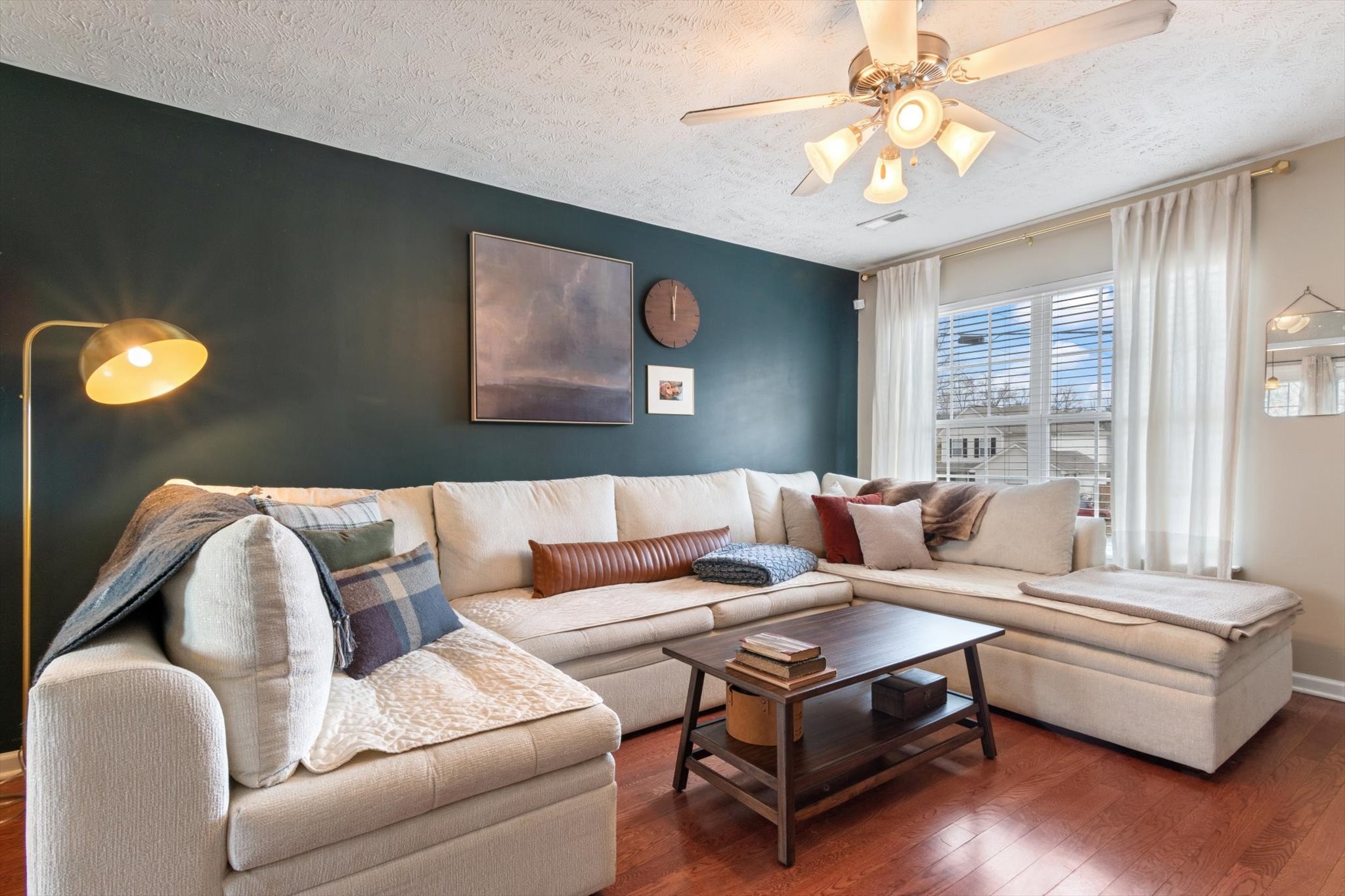 127 Cataract Dr