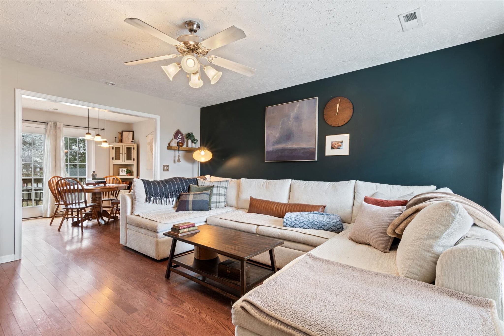 127 Cataract Dr