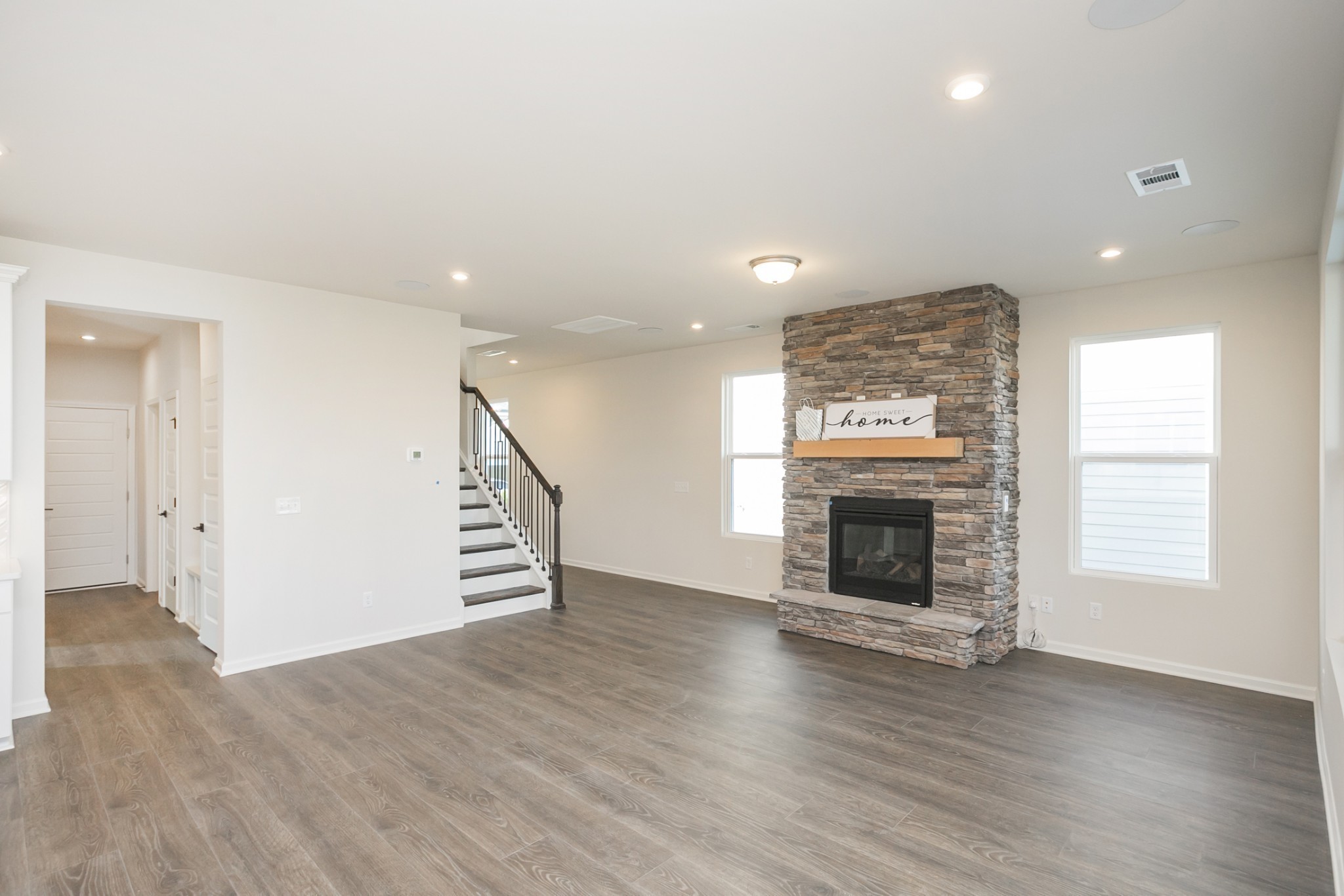 1312 Harmony Hill Lane