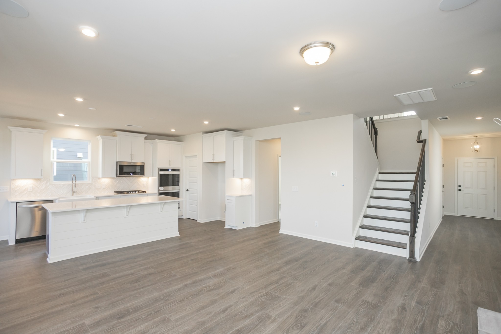 1312 Harmony Hill Lane