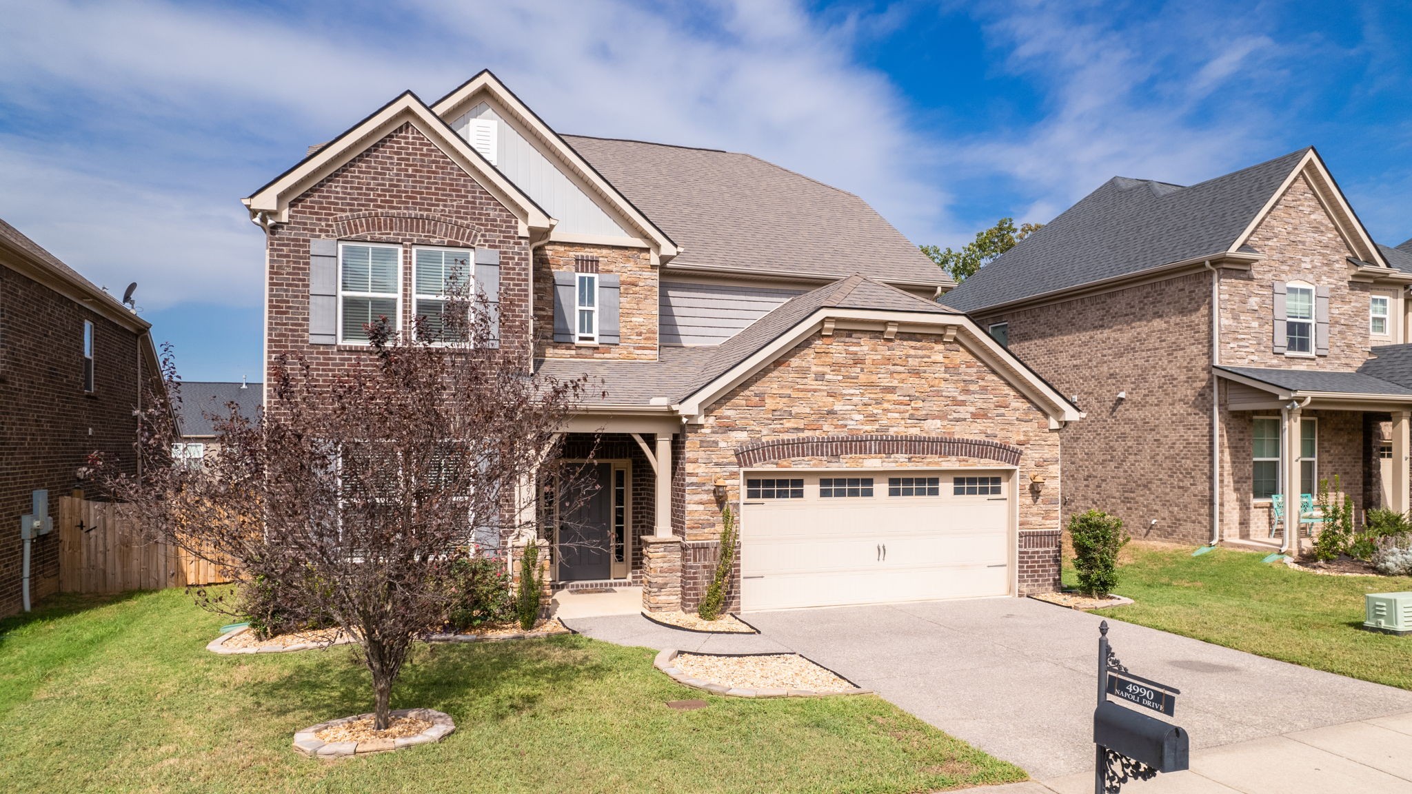 4990 Napoli Dr