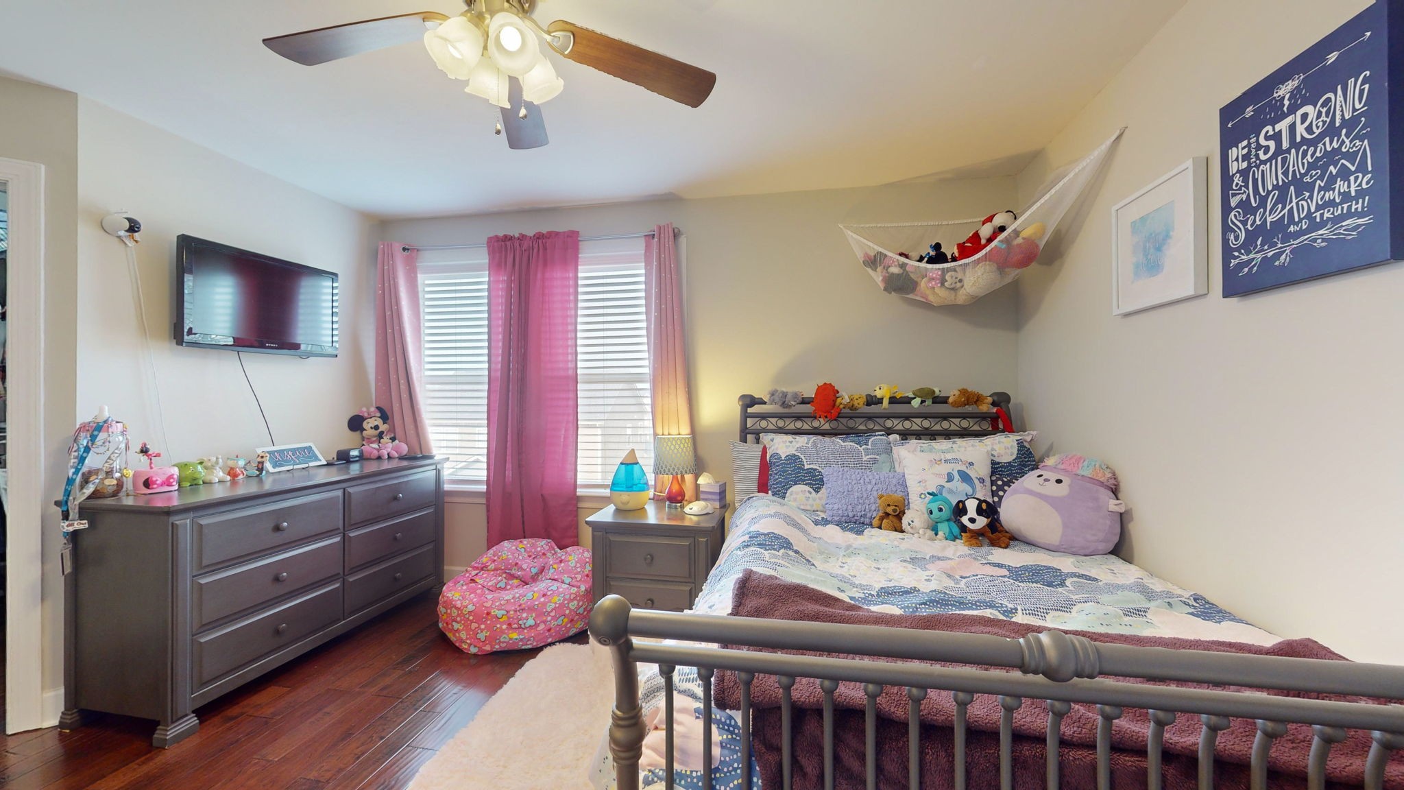 4990 Napoli Dr