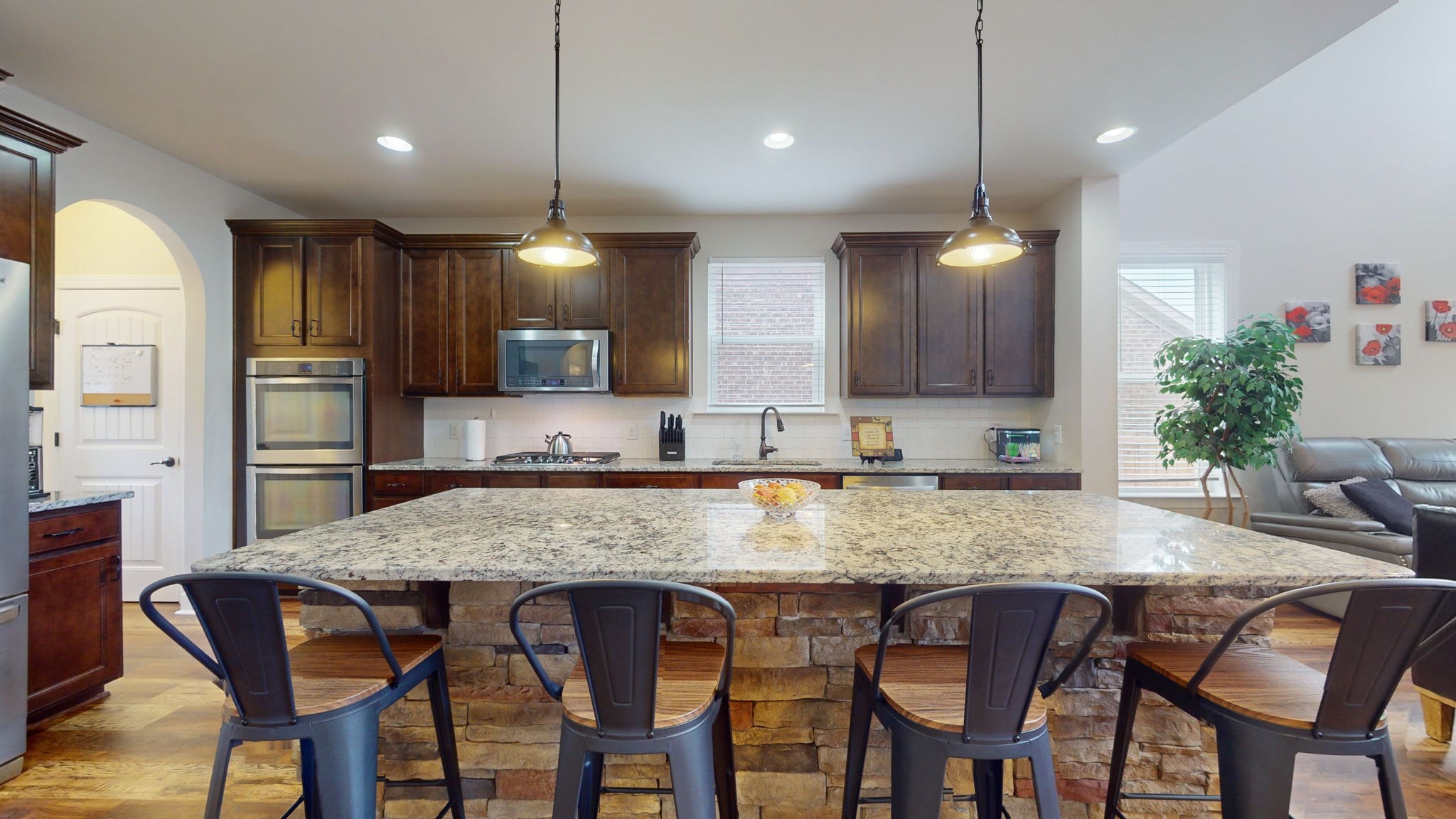 4990 Napoli Dr
