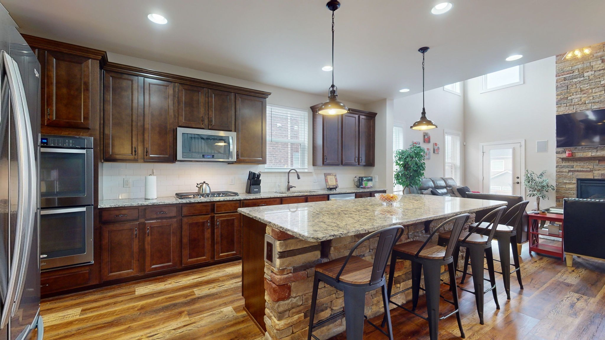 4990 Napoli Dr