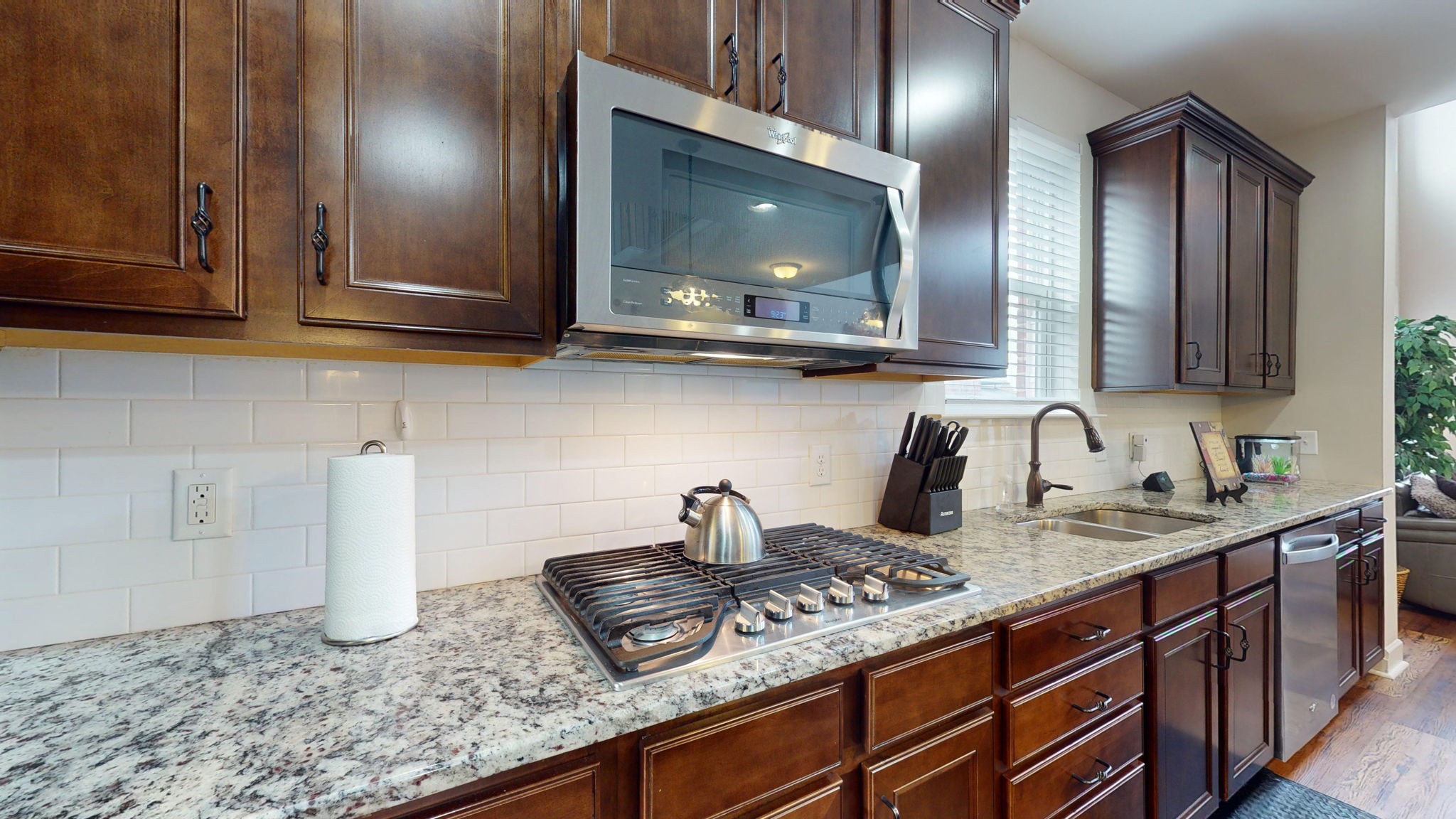 4990 Napoli Dr