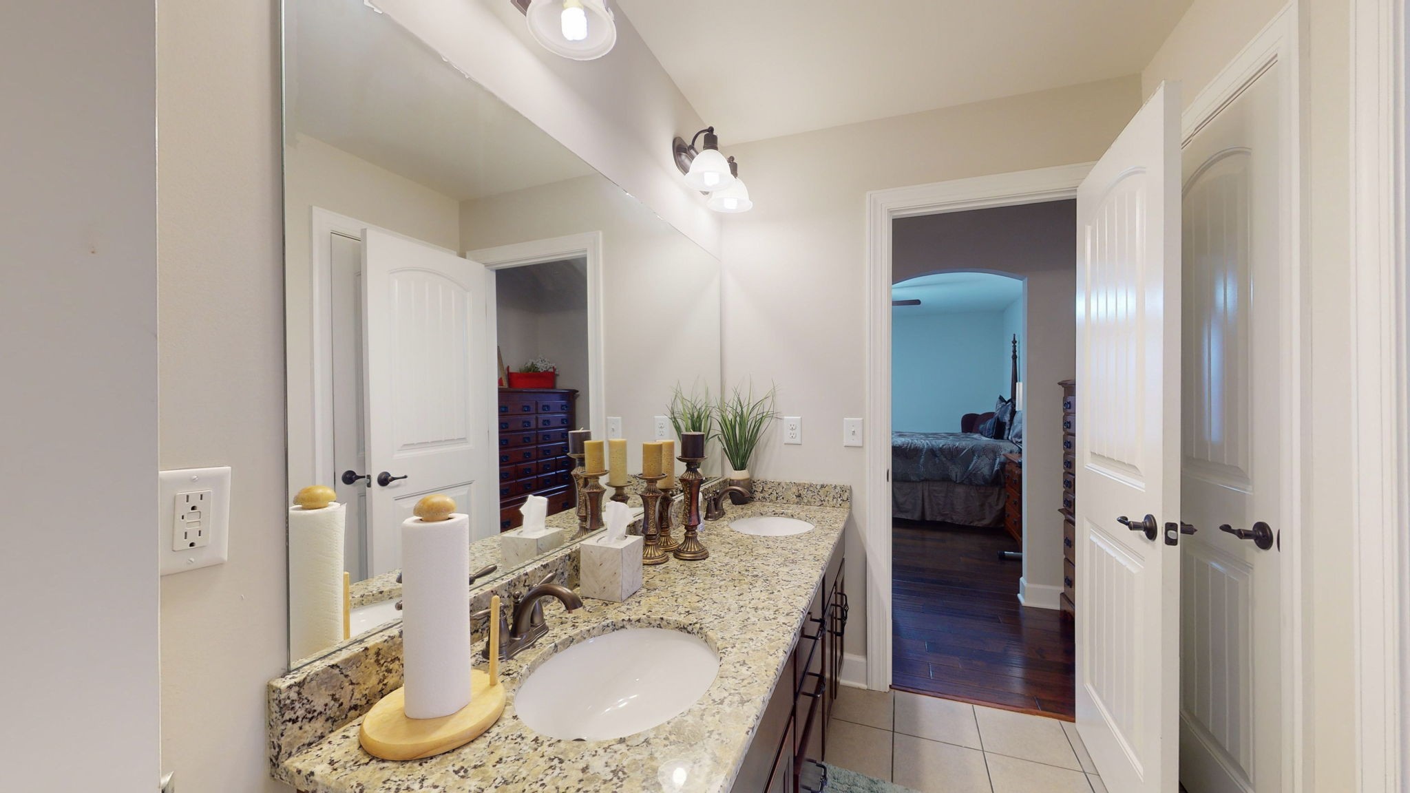 4990 Napoli Dr