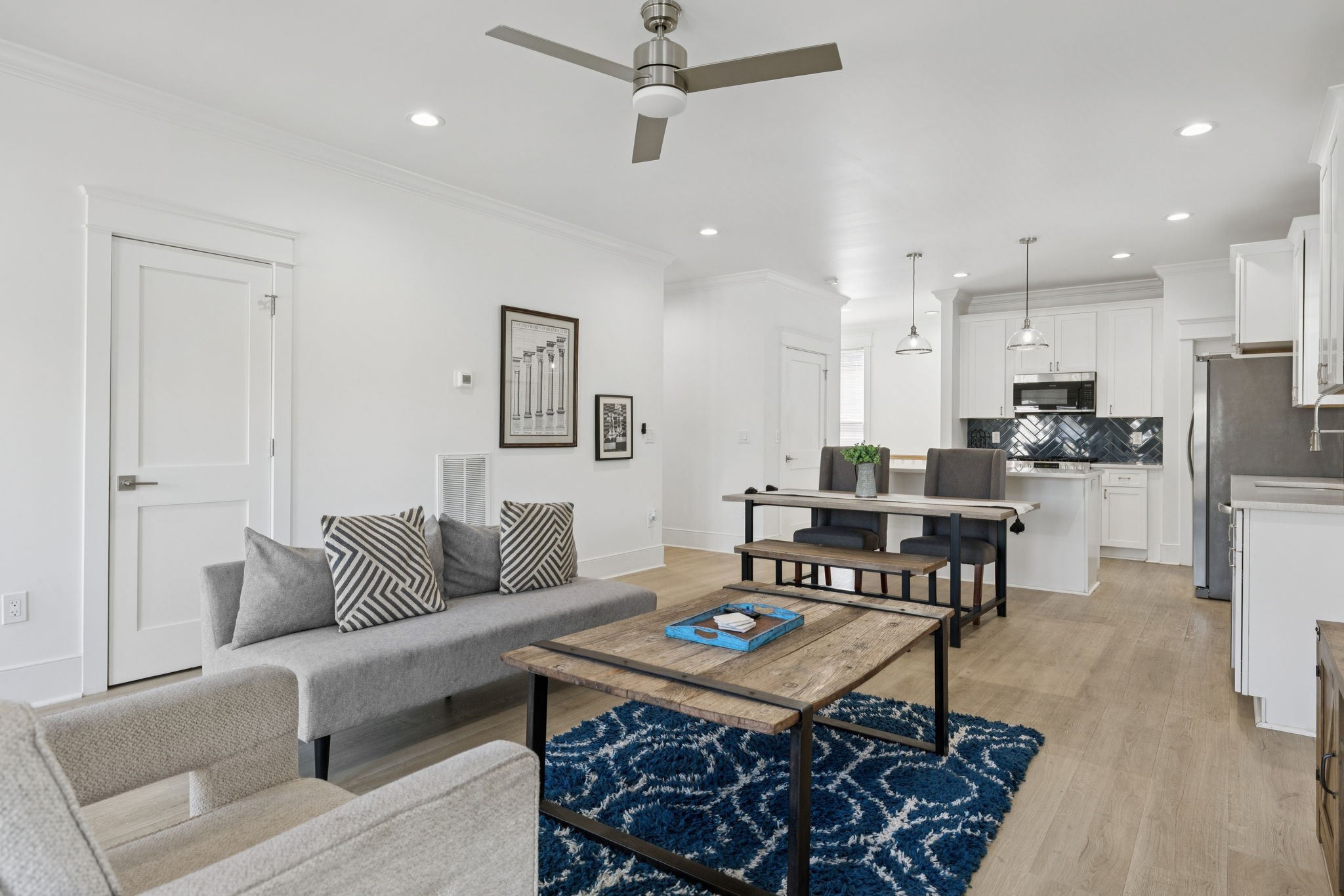 1621 9th Ave, N Unit: B