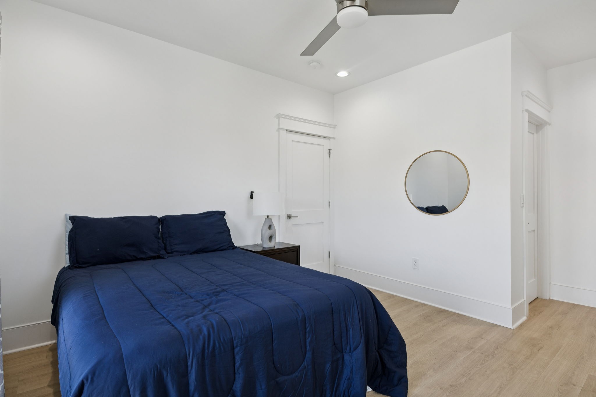 1621 9th Ave, N Unit: B