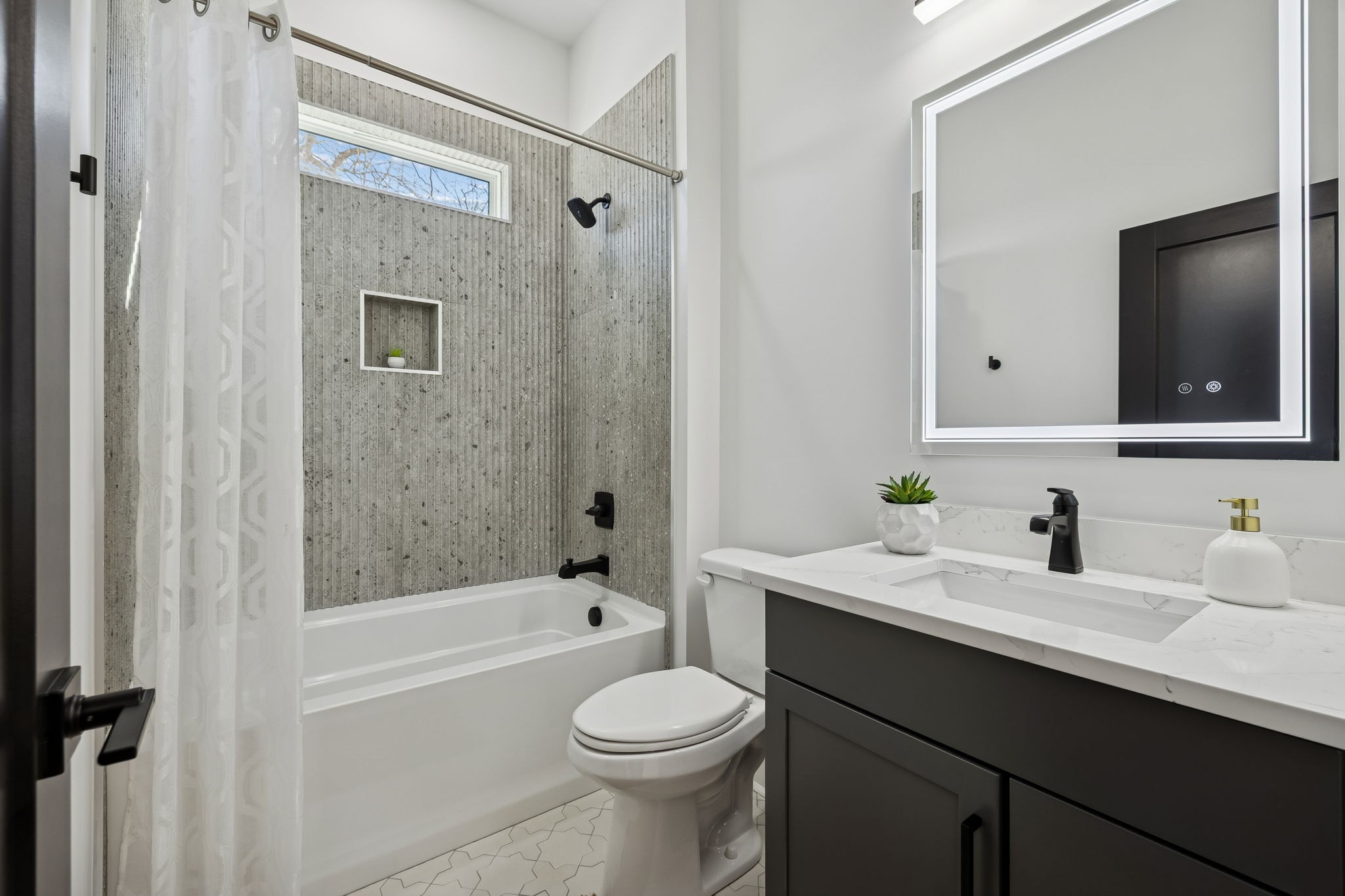 3213 Resha Ln Unit: A