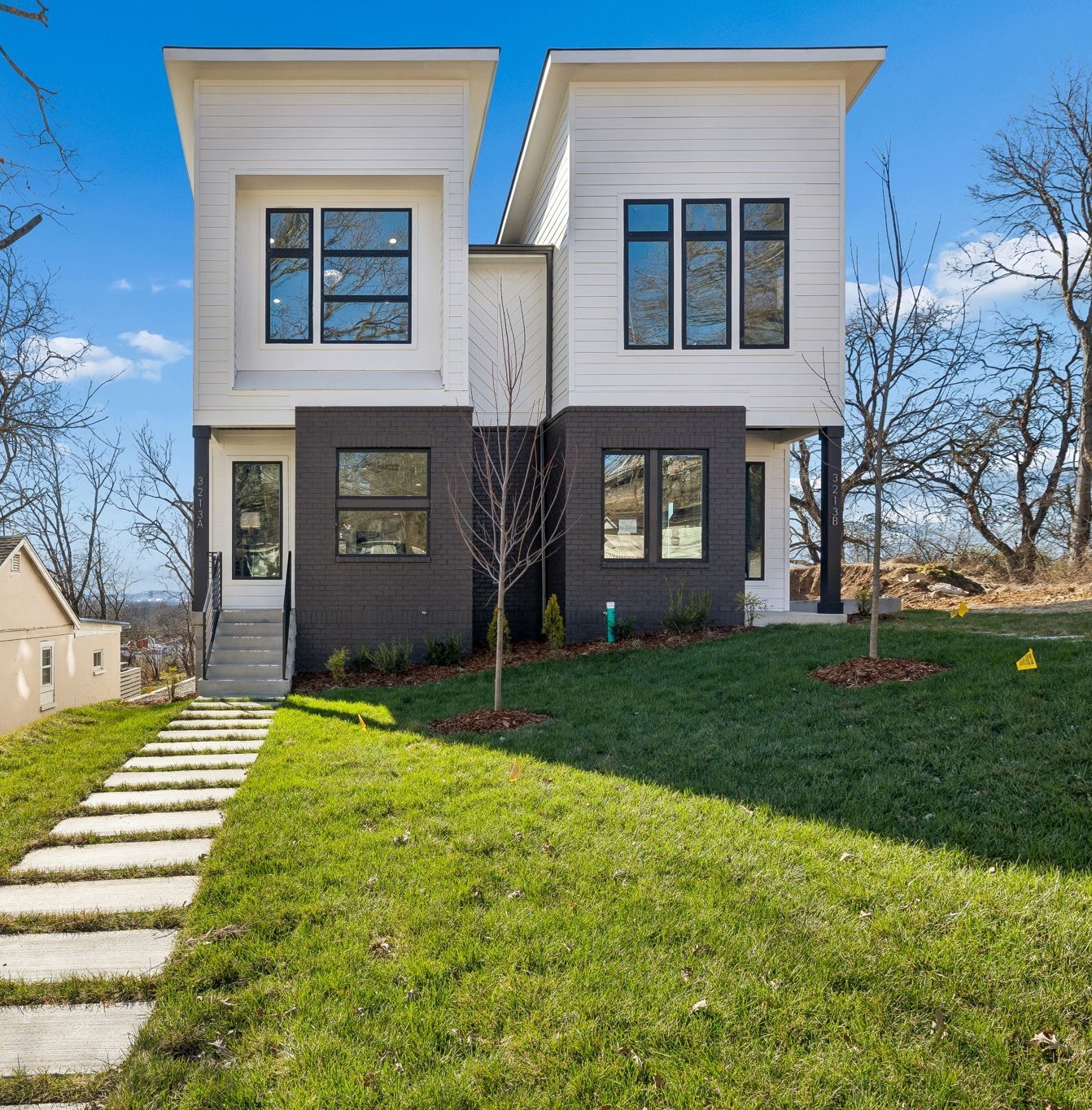 3213 Resha Ln Unit: A