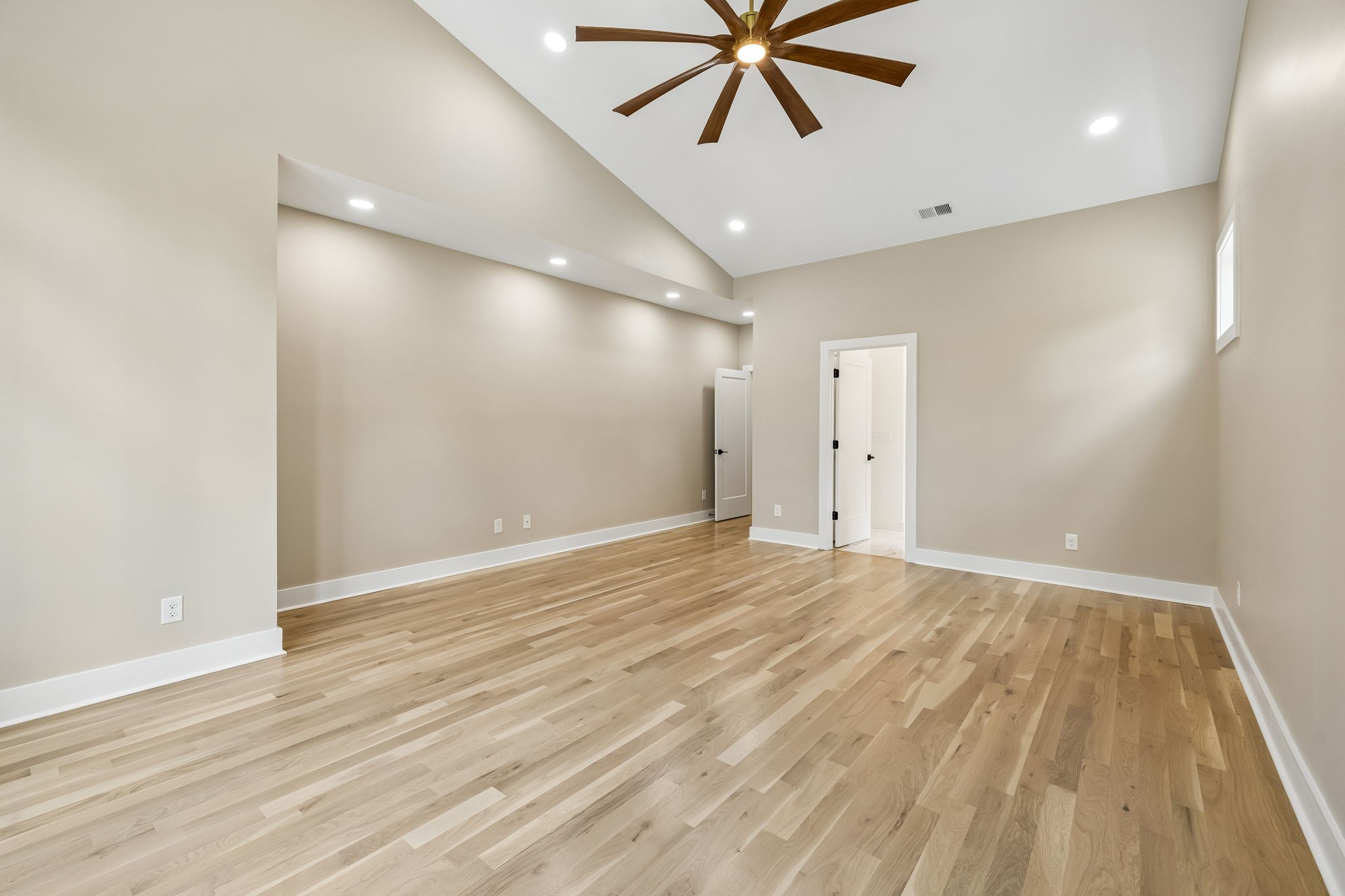 3213 Resha Ln Unit: B