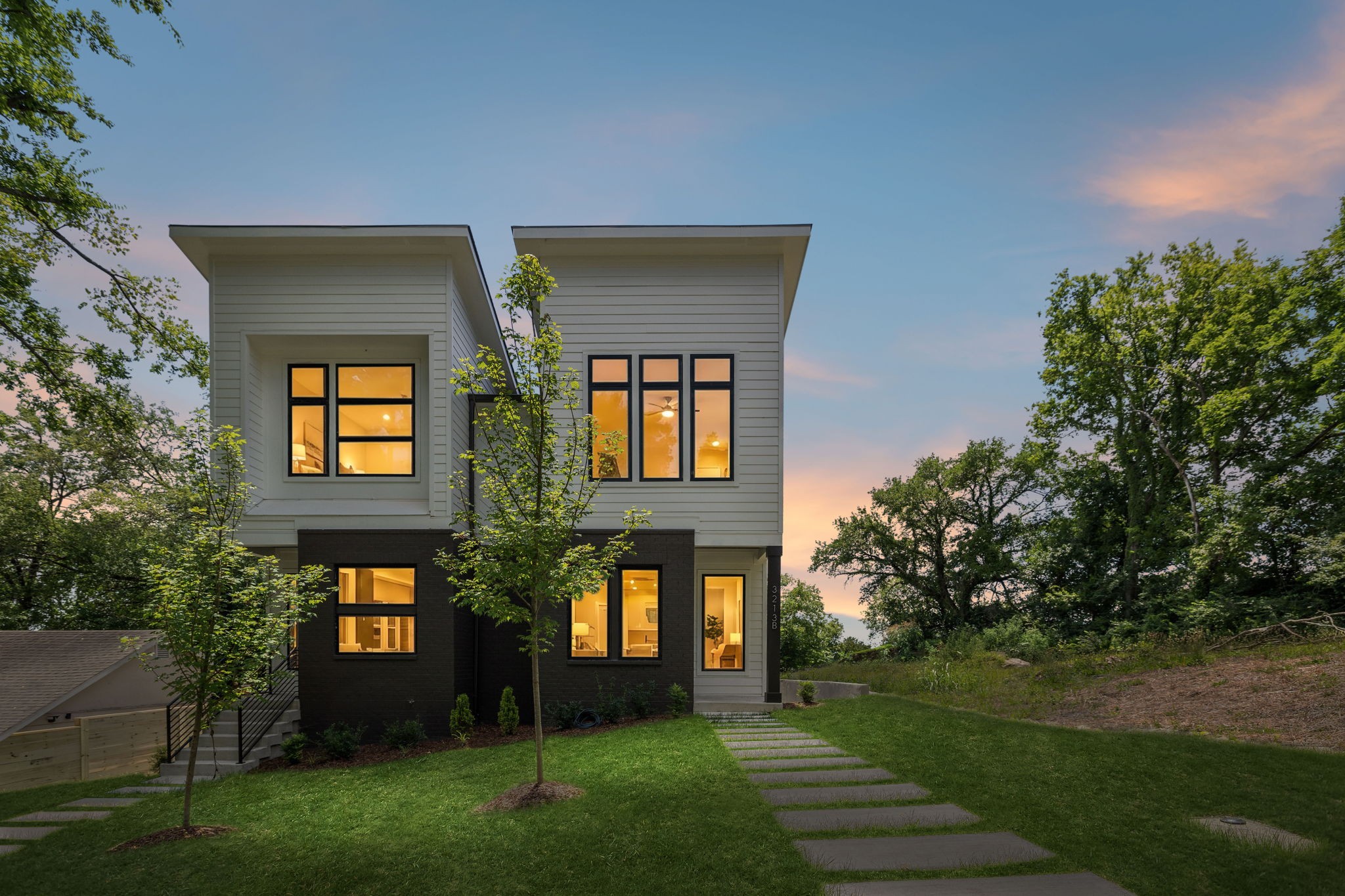 3213 Resha Ln Unit: B