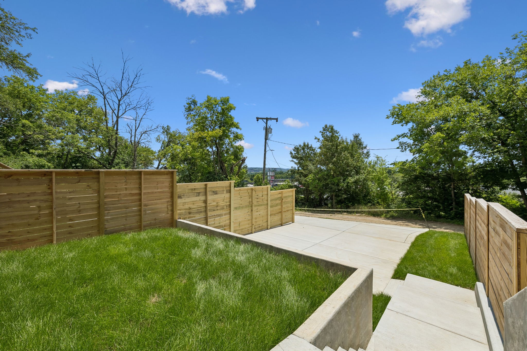 3213 Resha Ln Unit: B
