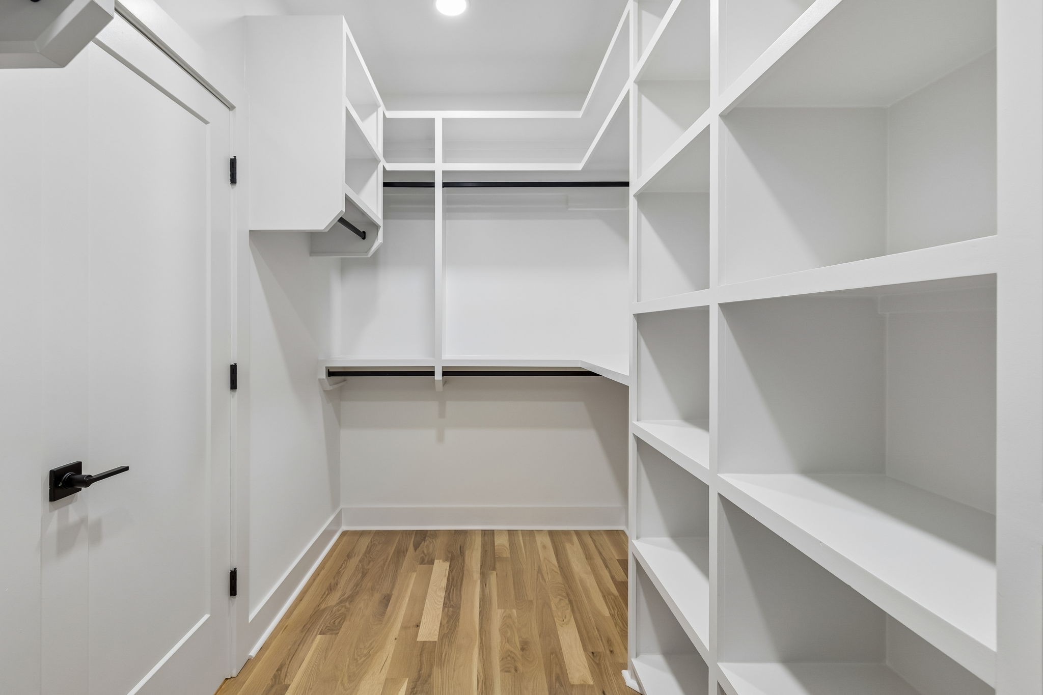 3213 Resha Ln Unit: B