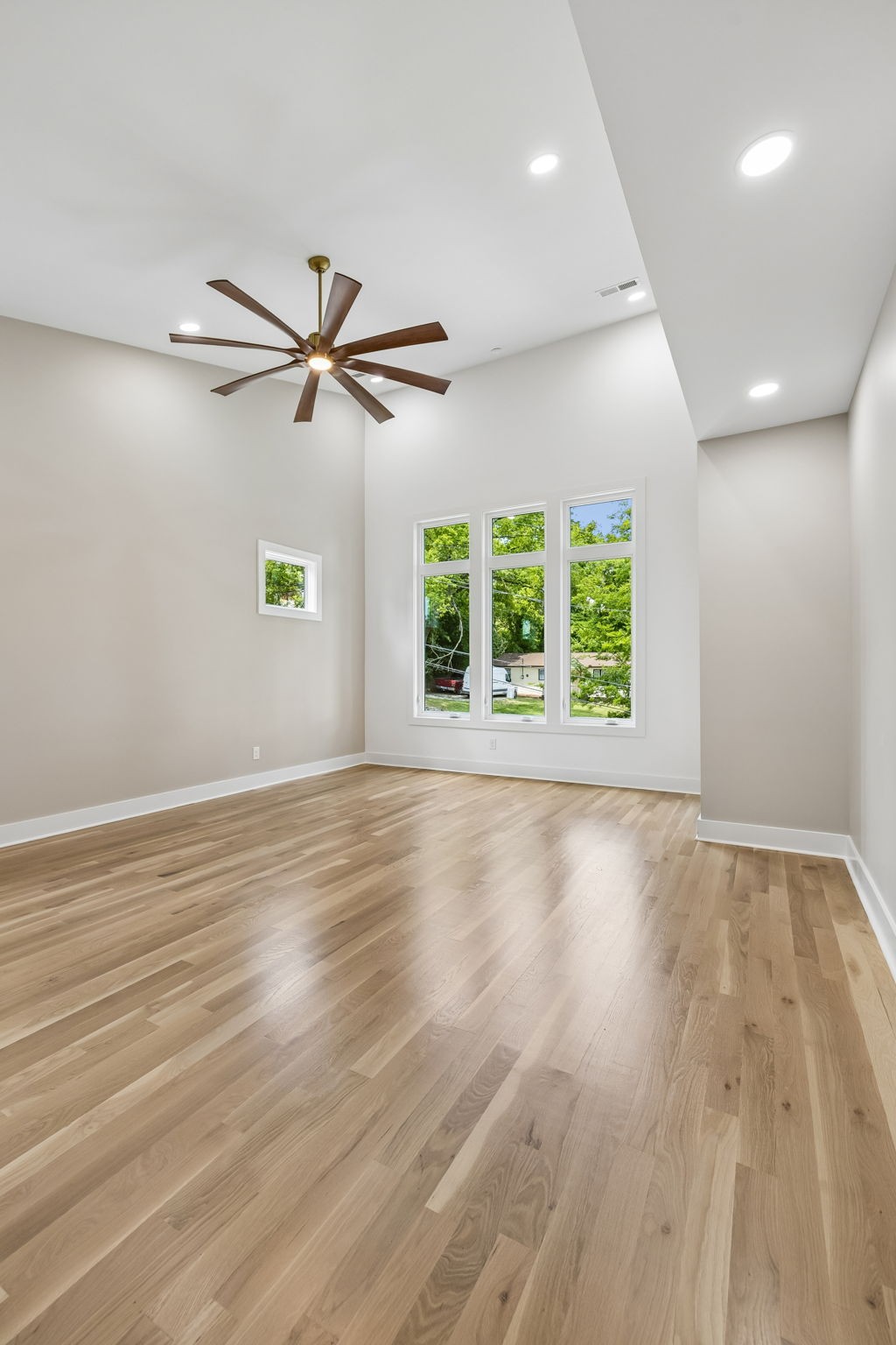 3213 Resha Ln Unit: B