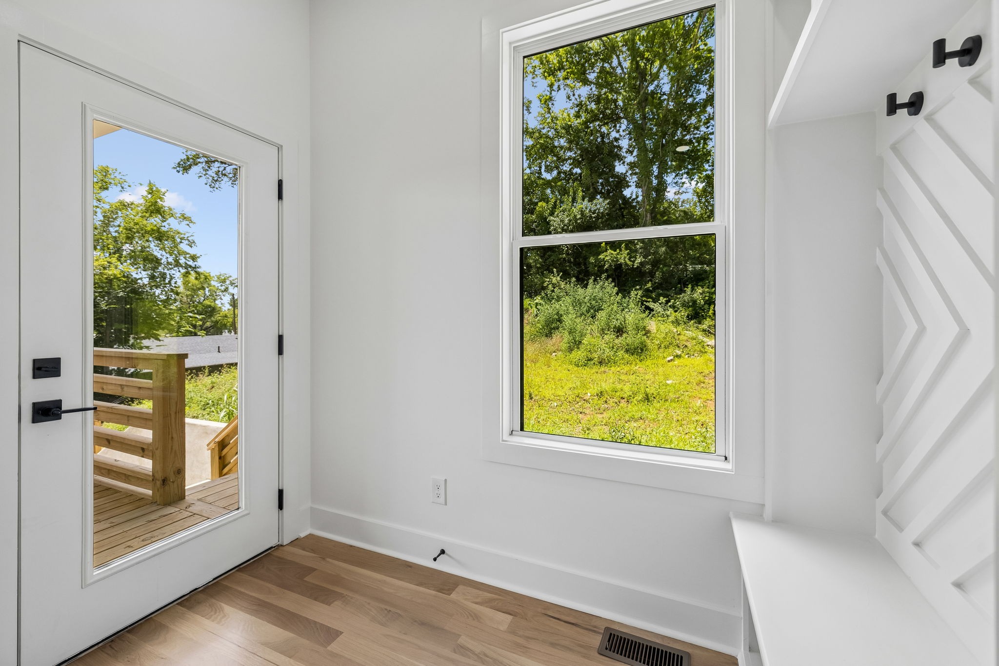 3213 Resha Ln Unit: B