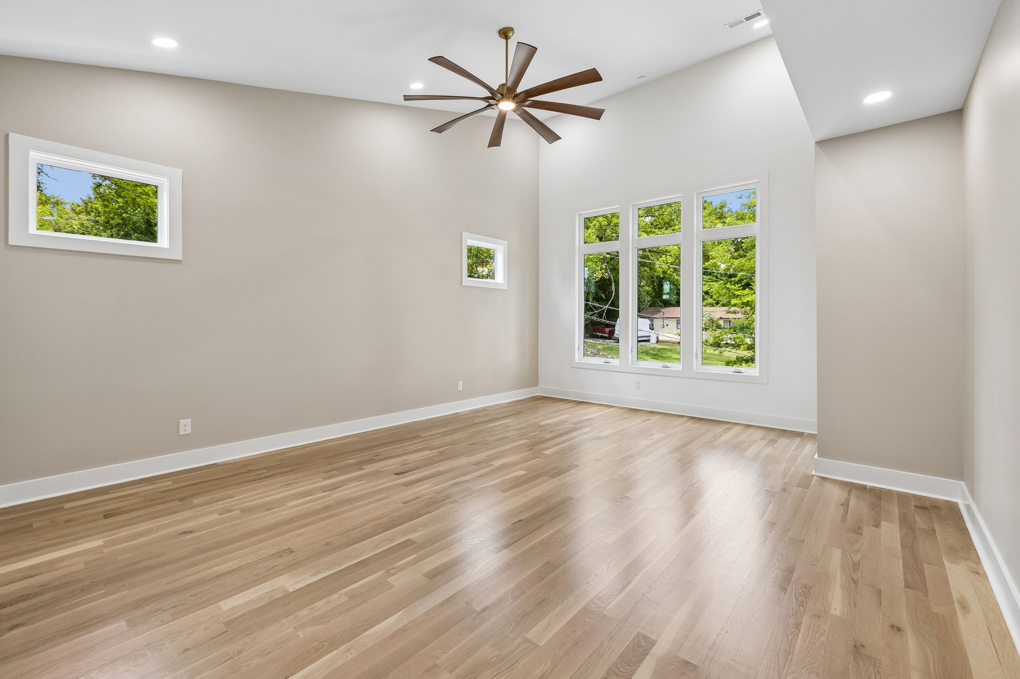3213 Resha Ln Unit: B
