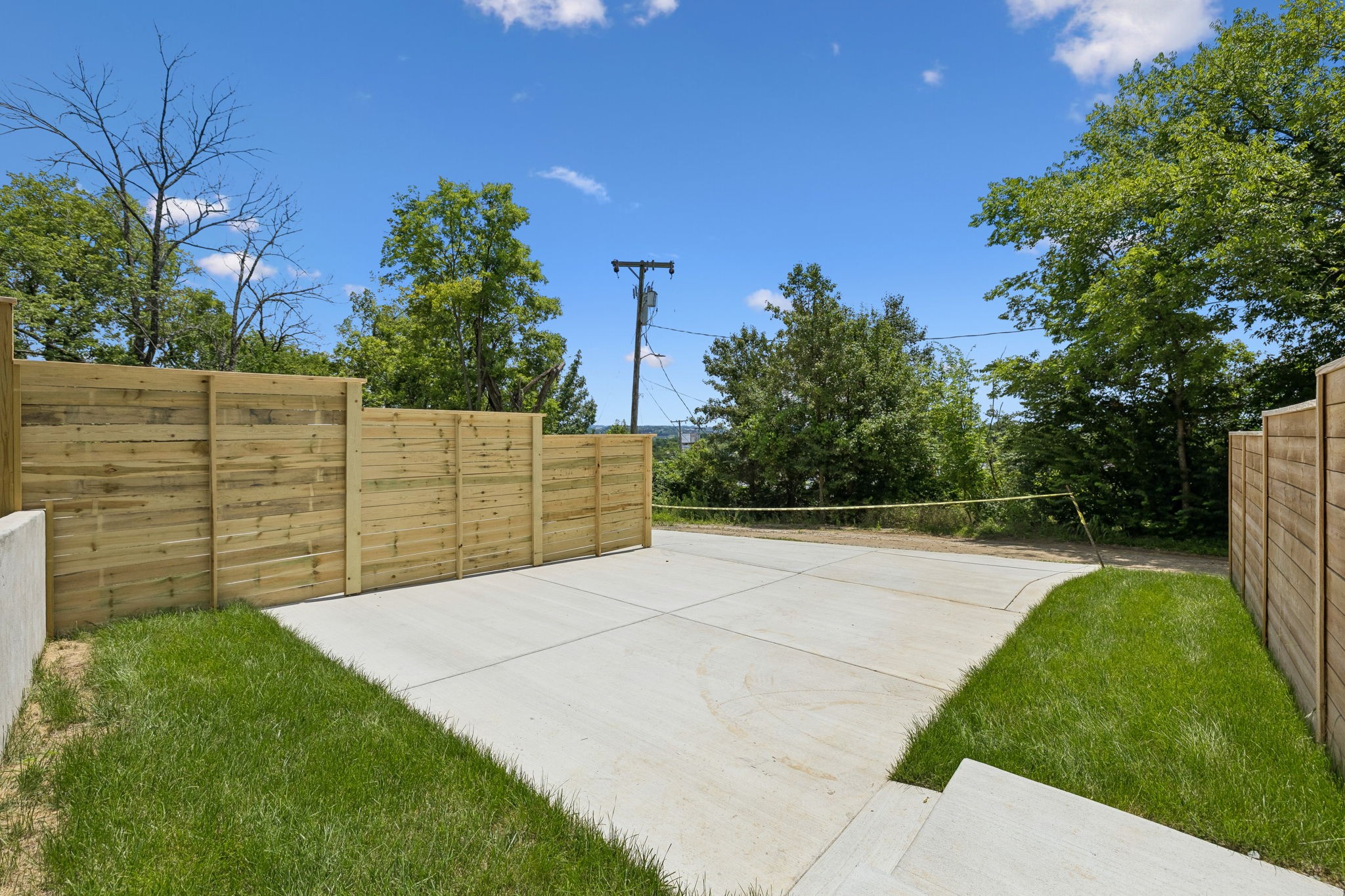 3213 Resha Ln Unit: B