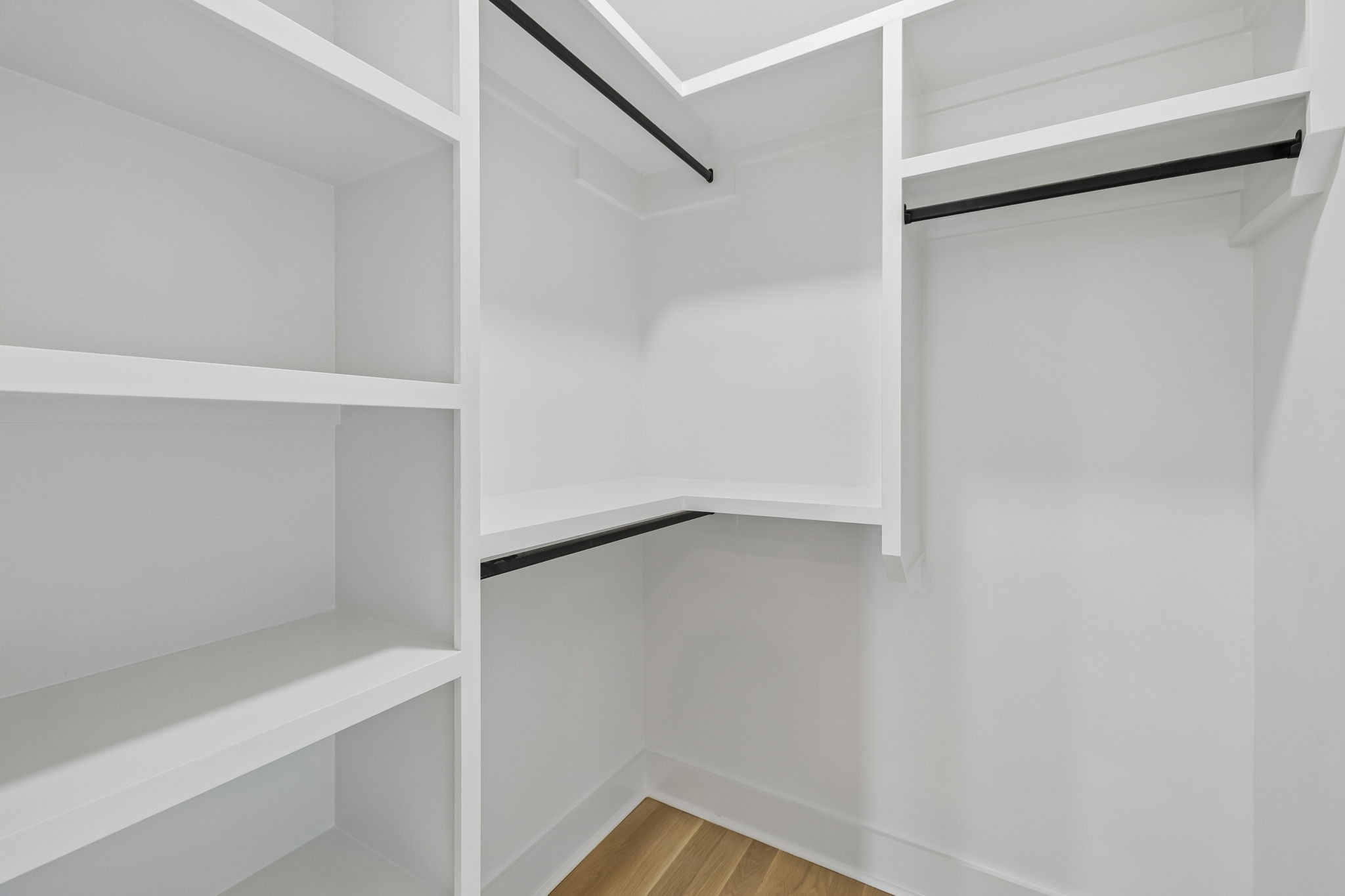 3213 Resha Ln Unit: B
