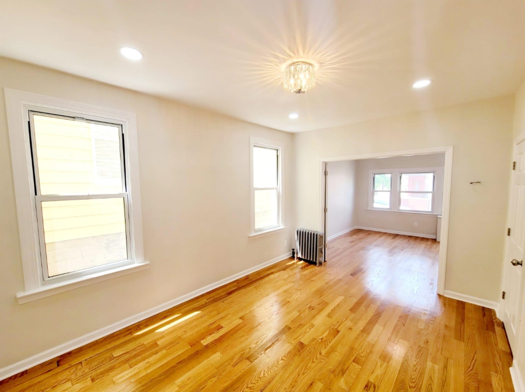 320 COLUMBIA AVE Unit: 1