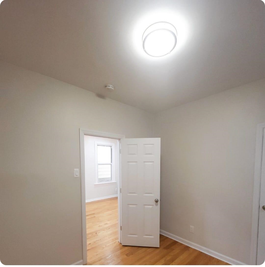 320 COLUMBIA AVE Unit: 1