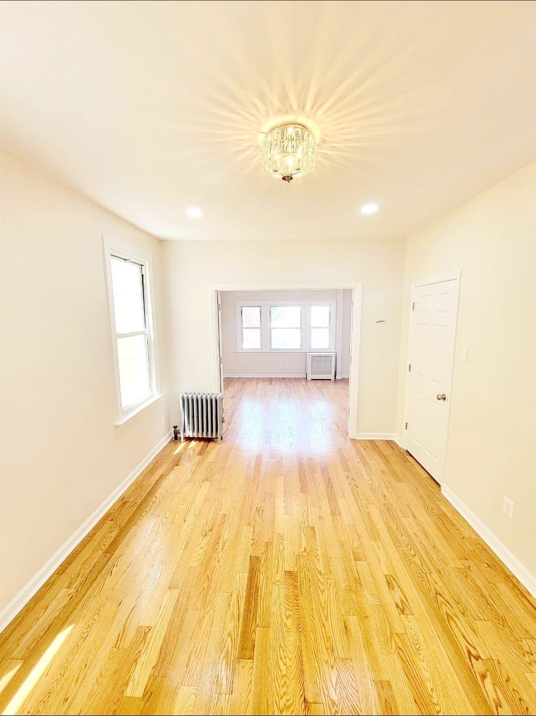 320 COLUMBIA AVE Unit: 1