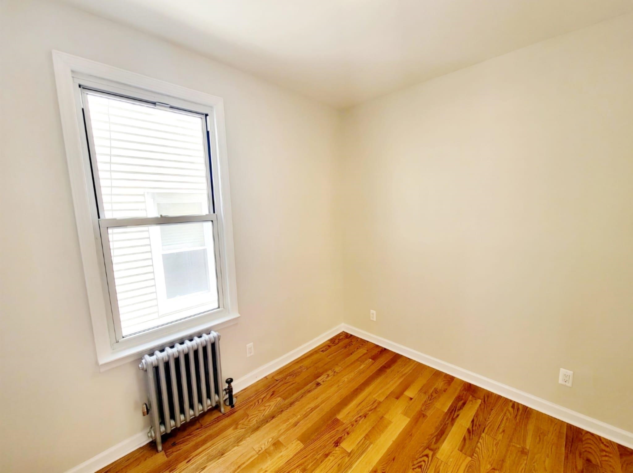 320 COLUMBIA AVE Unit: 1