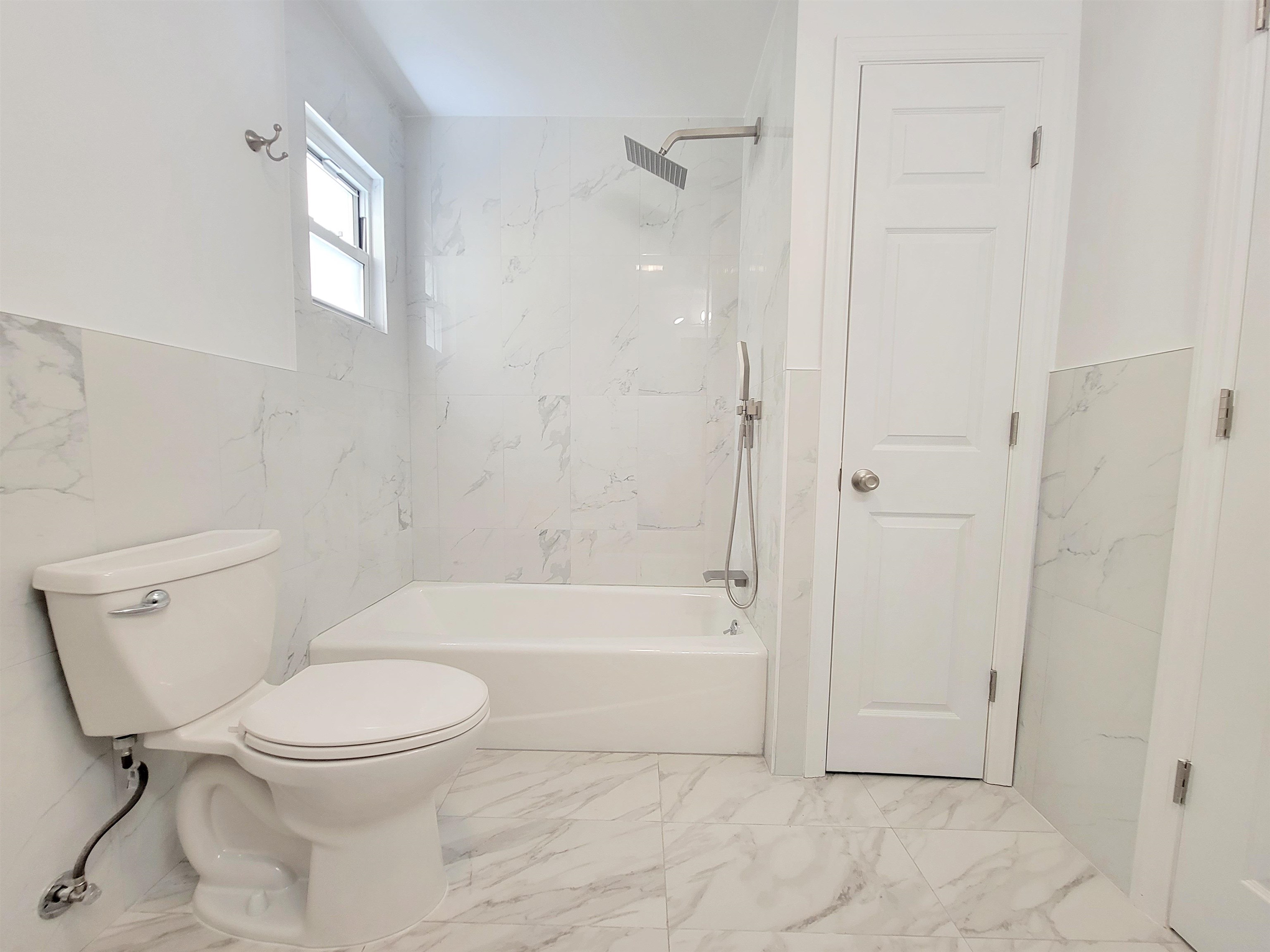 320 COLUMBIA AVE Unit: 1