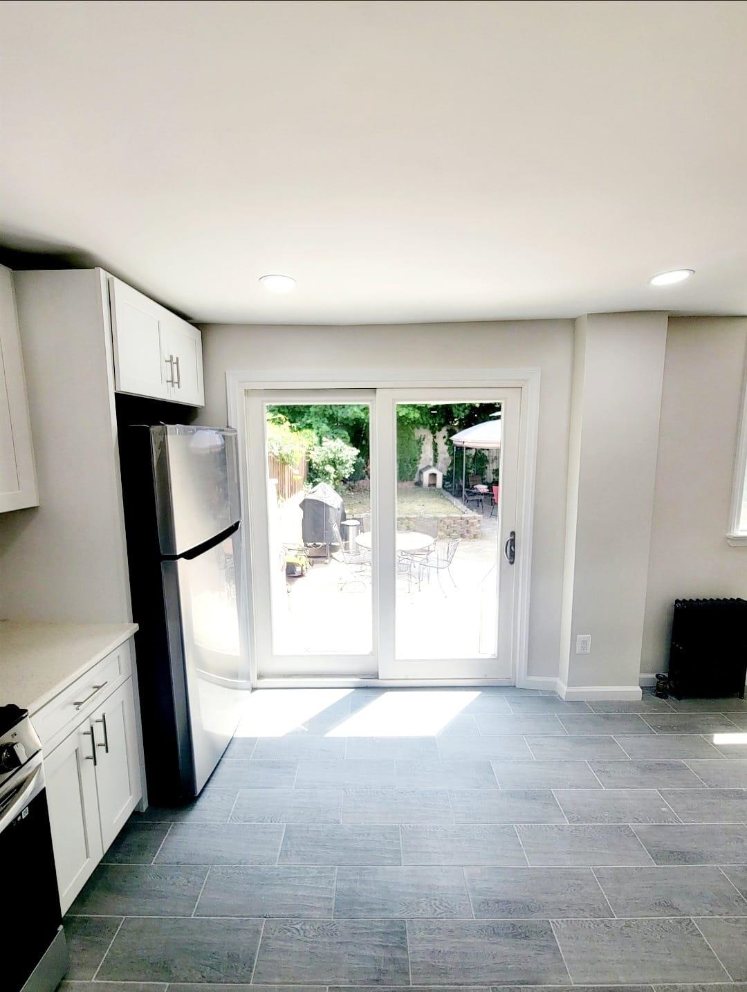 320 COLUMBIA AVE Unit: 1