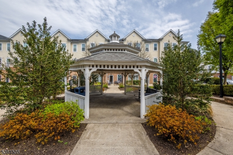 1007 Cunningham Ct 1007