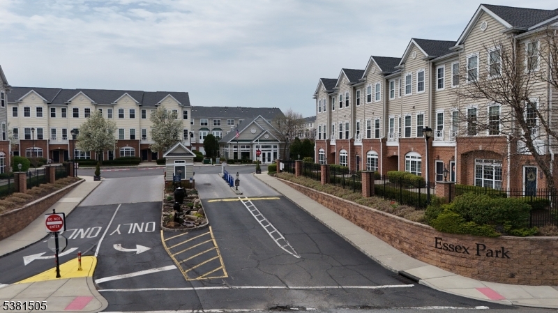 1007 Cunningham Ct 1007