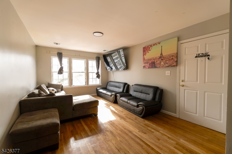 193 Renner Ave