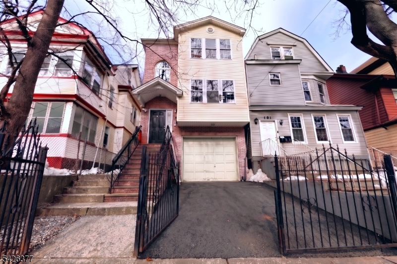 193 Renner Ave