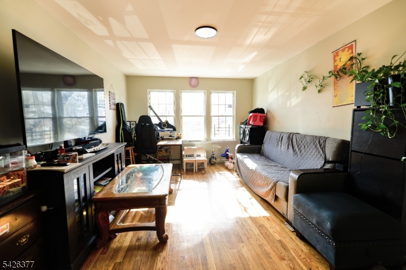 193 Renner Ave