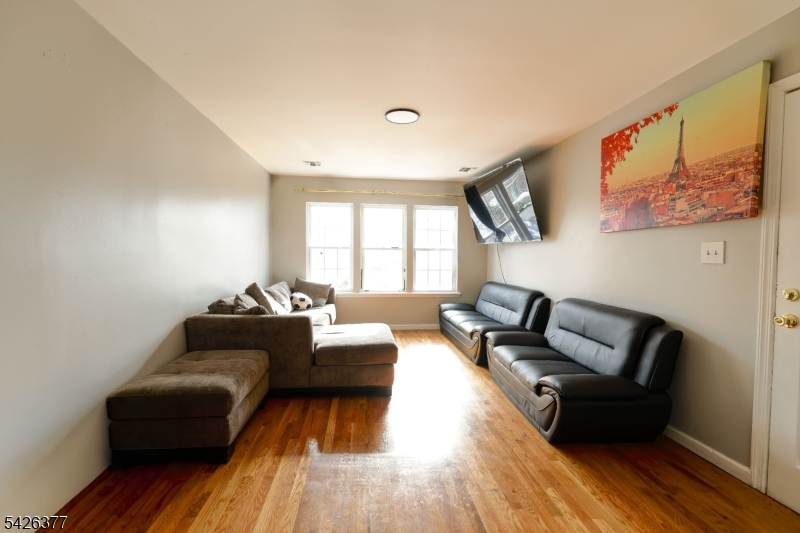193 Renner Ave