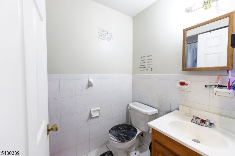 297 Avon Ave