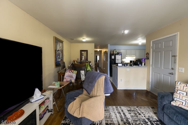 297 Avon Ave