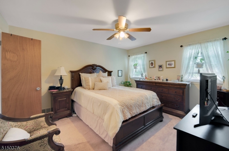 234 Lakewood Dr
