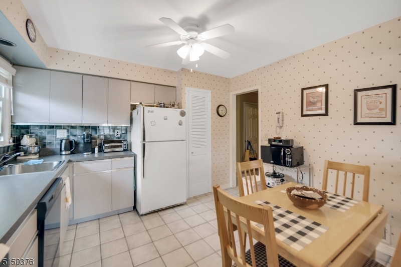 234 Lakewood Dr