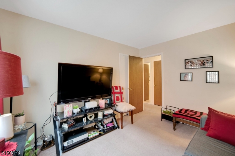 234 Lakewood Dr