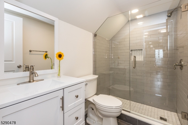 26 N Willow St 2