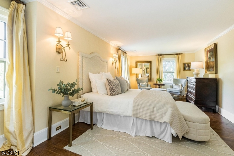 13 Ferncliff Ter